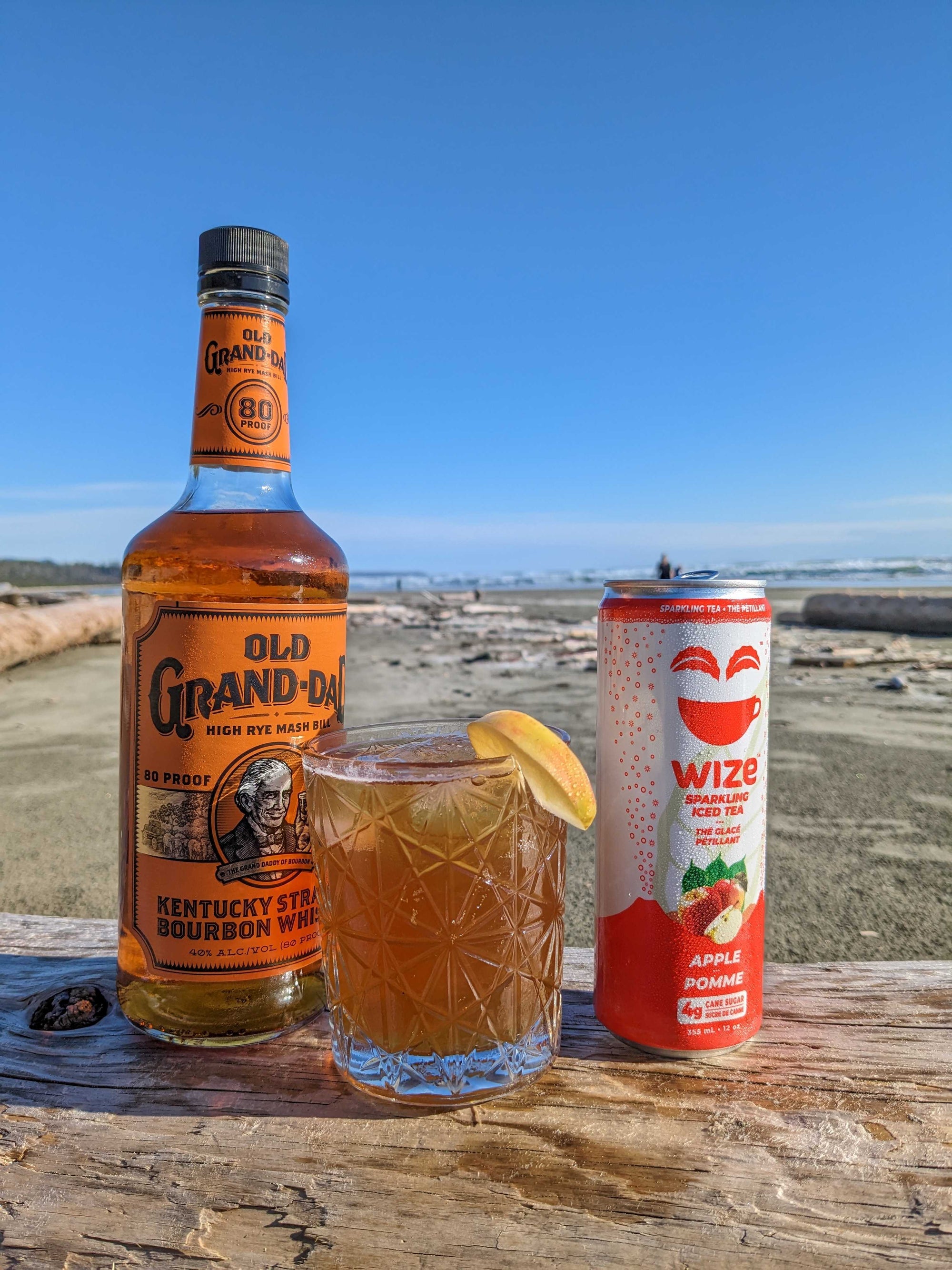 10 Cane Rum Surf's Up Mixology Contest - World Red Eye